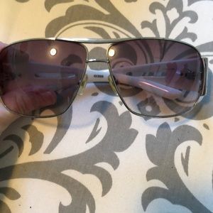 Guess Accessories - Men’s Guess Sunglasses Guess Accessories - Men’s Guess Sunglasses